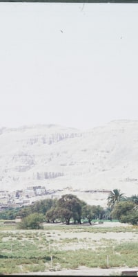 Túmulos da margem oeste de Luxor